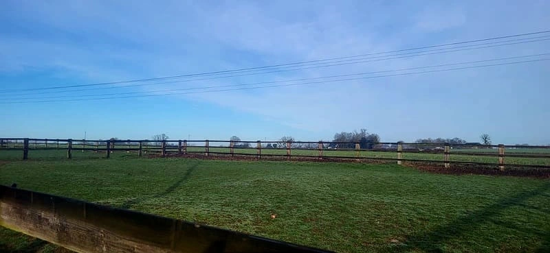 Photo paddock des installations équestres Normandie