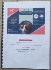 Photo du livret bien-être du cheval aux Écuries de Laude